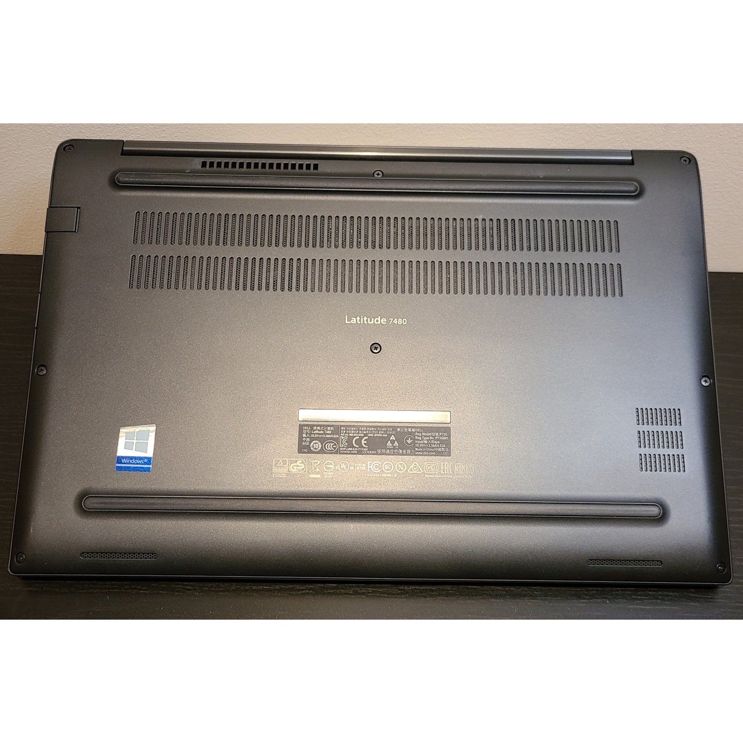 Refurbished (Excellent) - Dell Latitude 5401 14" Laptop Backlit Keyboard - 6 cores @4.60GHz (Intel i7-9850H / 16 GB RAM / 256GB SSD / Windows 11 Pro) Black - Image 4