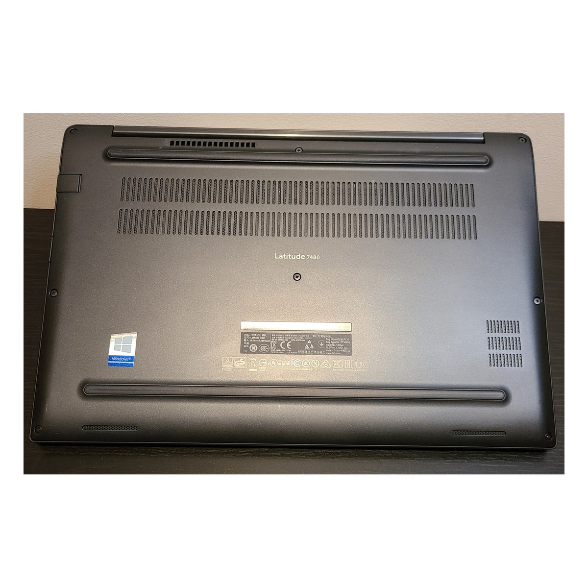 Refurbished (Excellent) - Dell Latitude 5401 14" Laptop Backlit Keyboard - 6 cores @4.60GHz (Intel i7-9850H / 16 GB RAM / 256GB SSD / Windows 11 Pro) Black - Image 4